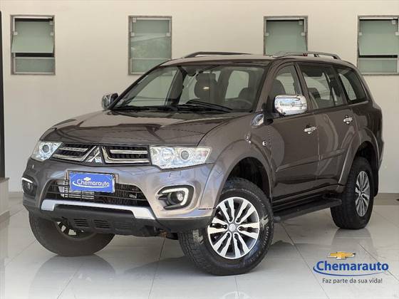 MITSUBISHI PAJERO 3.2 HPE 4X4 7 LUGARES 16V TURBO INTERCOOLER DIESEL 4P AUTOMÁTICO